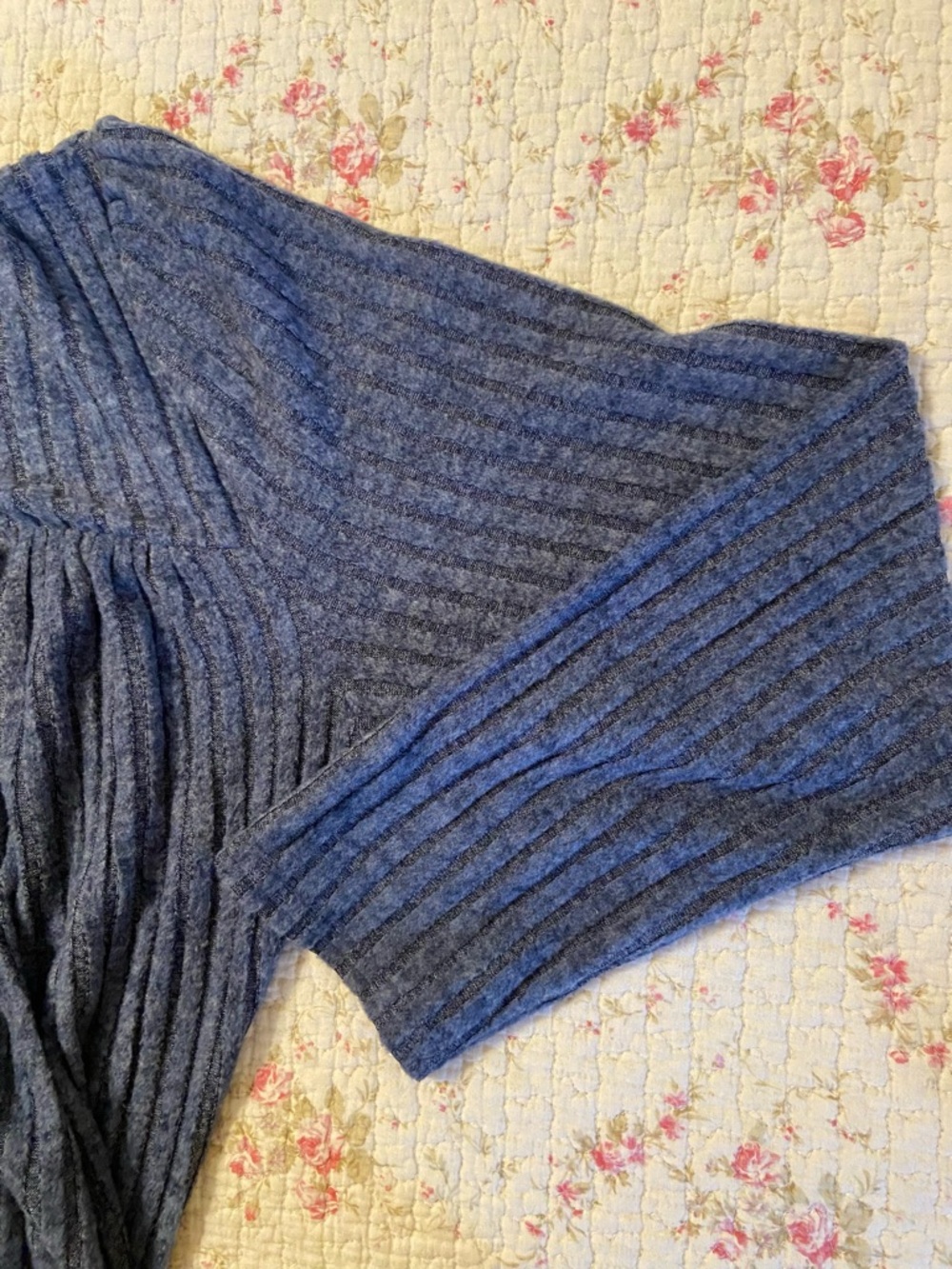 Blue Rib Knit Tunic Top - Picture 4 of 7